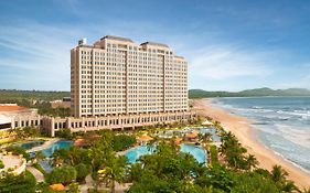 Holiday Inn Resort ho Tram Beach